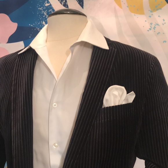 International concept Velvet Coat - Picture 8 of 17